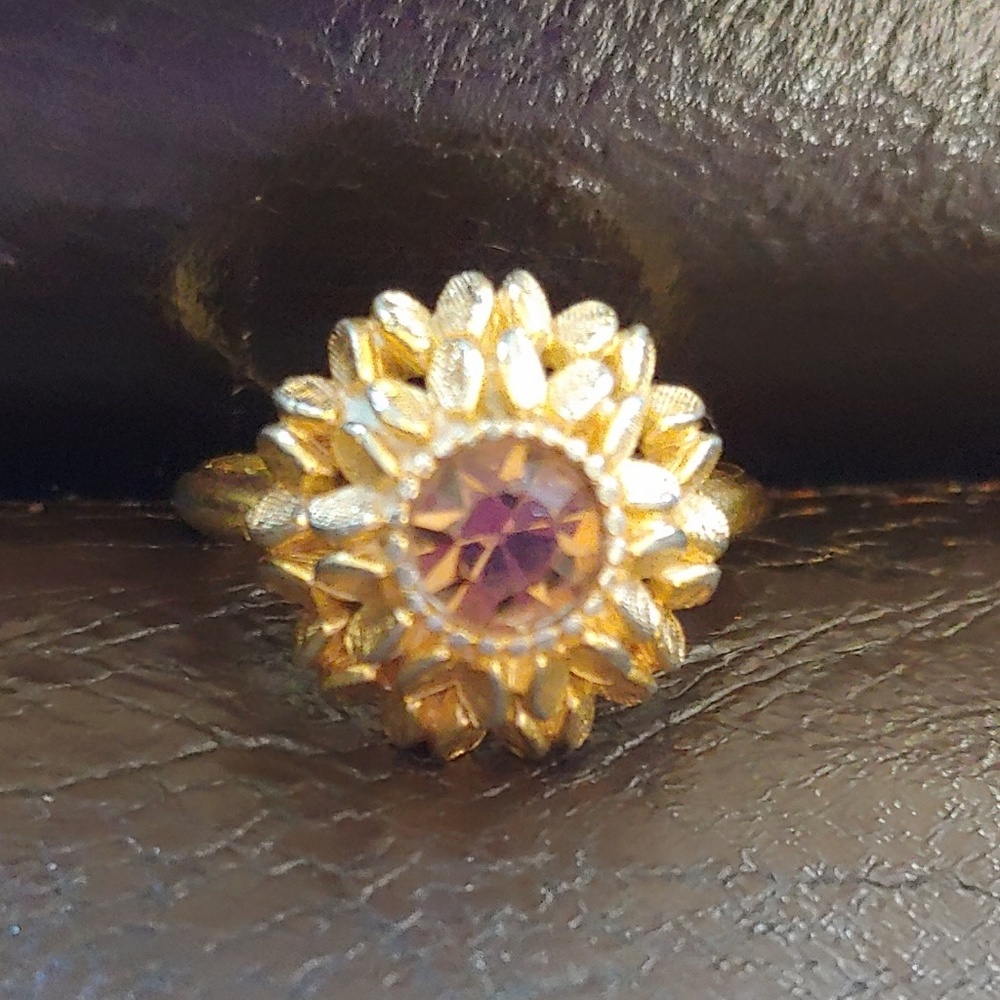 Vintage Avon November birthstone ring